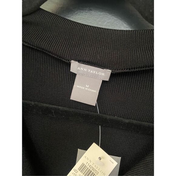 Ann Taylor NWT Black Knit Crop Jacket Blazer, Size Medium, MSRP $68 - Picture 4 of 10